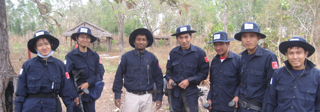 A group of newly trained HALO staff pose with their detectors