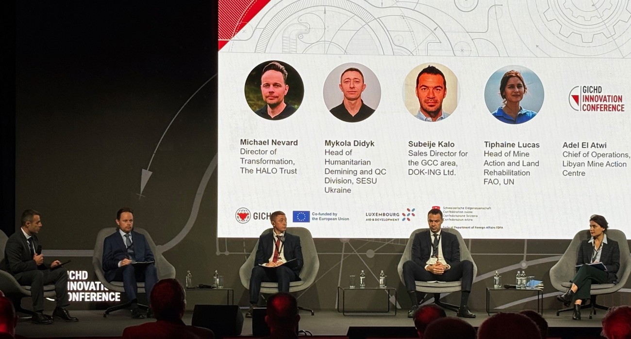 Майкл Невард на сцені Конференції з інновацій 2025 